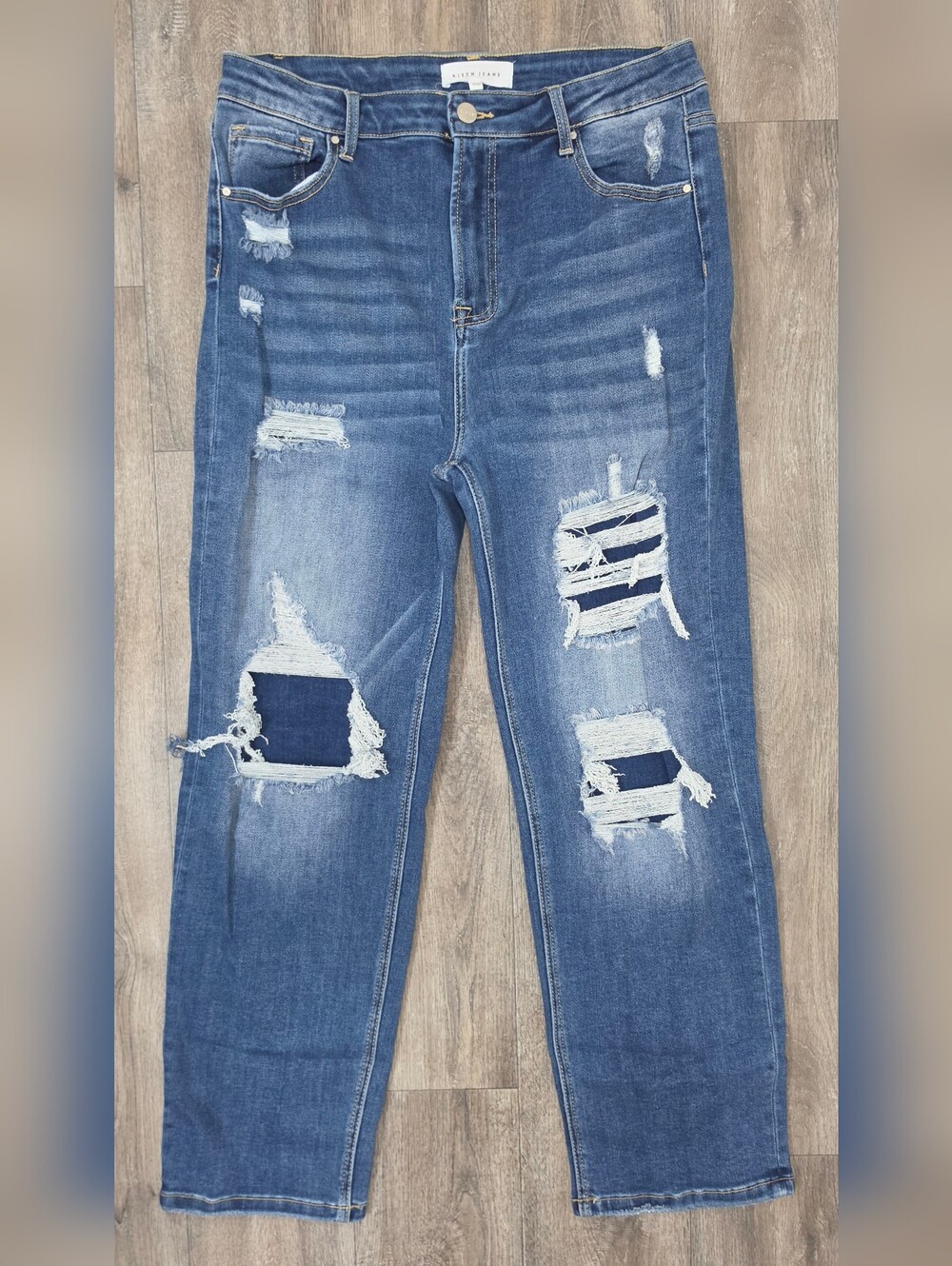 Risen straight leg patched jeans-Size 15/32